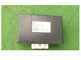 Блок управления LD7167791 Mazda MPV II LW