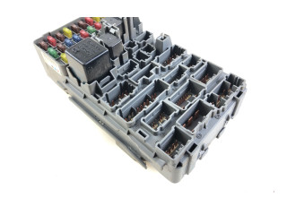   Pojistková skříňka    Honda Stream 2001