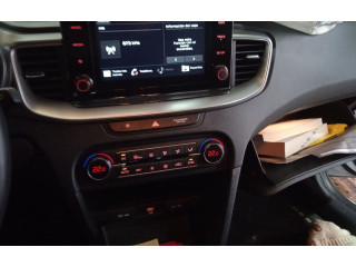 Дисплей    96160J7510WK   KIA Xceed