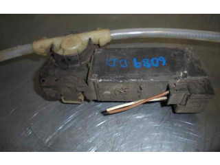 Pojistková skříňka Электрический механизм для подъема окна без двигателя 2PINES, 5PUERTAS.   Renault 21 1991