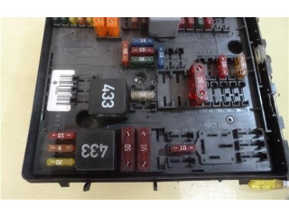 Блок предохранителей 1K0937124D   Audi A3 S3 8P    