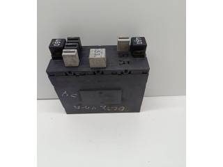 Блок комфорта 3C0937049E, 28022870   Skoda Octavia Mk2 (1Z)   