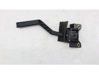 Ручка стеклоочистителей 1363015 Volvo 940