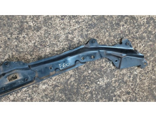 Другая деталь отсека двигателя