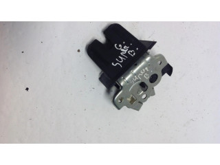 Замок задней крышки