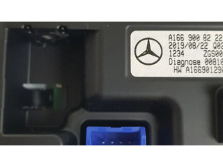 Радио/ проигрыватель CD/DVD / навигация