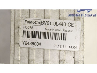 Радиатор интеркулера    Ford Focus