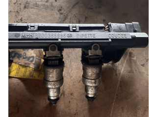 Топливная рампа 8200465550   Renault Clio II  