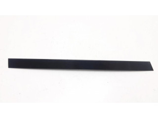 Облицовка стекла задней двери