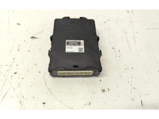 Блок управления коробкой передач 8953576010 Toyota Prius (XW30)