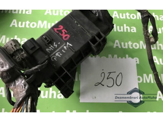 Блок предохранителей 7154-3087, 7154-3087YA2 Nissan Vanette