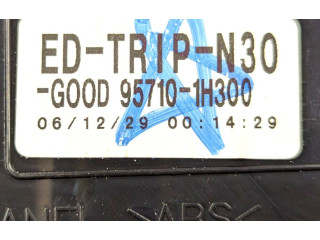 Дисплей 957101H300 KIA Ceed