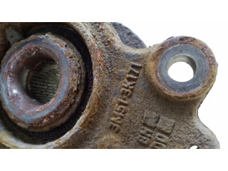 Передний поворотный кулак (ступица, цапфа)