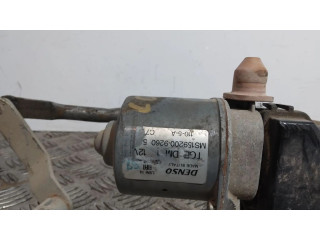 Двигатель стеклоочистителей