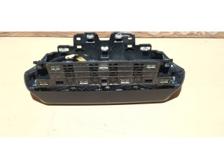 Дисплей 9837721380 Peugeot 2008 II