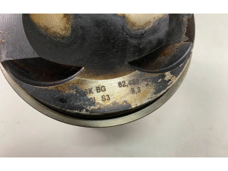 Поршень с шатуном DNUE 02606LJ1, 4202606LJ1 Audi A3 S3 8V