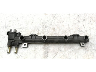 Топливная рампа 036133319B, 036031C   Volkswagen Golf IV  