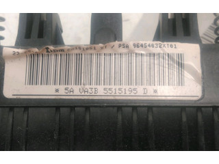 Подушка безопасности водителя 98158975XT, 96454032XT01 Citroen Berlingo