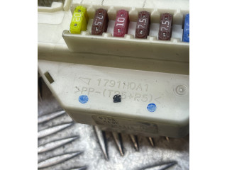 Блок предохранителей 1791H0A1, 1571H0A Mitsubishi Colt