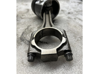  Поршень    Volvo XC60  