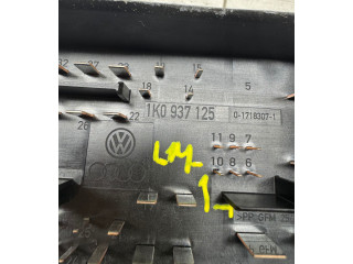   Pojistková skříňka 1K0937125, 017183071   Volkswagen Caddy 2013