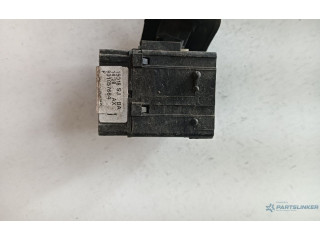 Ручка стеклоочистителей 901057664 Dacia Logan I