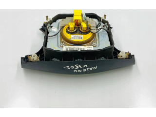 Подушка безопасности водителя ZCYU674175W, 7030A099 Mitsubishi Pajero