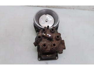 Vstřikovací lišta 034133353K, 0438120210   Audi 100 200 5000 C3     