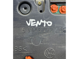 Панель приборов 5392324740 Volkswagen Golf III