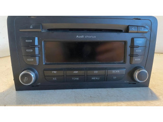 Радио/ проигрыватель CD/DVD / навигация