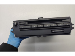 Радио/ проигрыватель CD/DVD / навигация