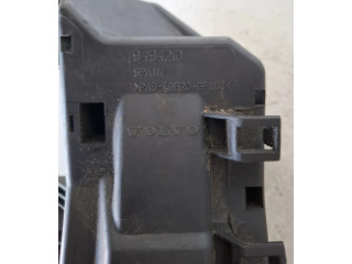 Блок предохранителей  9494210   Volvo XC90    