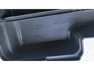 Крышка блока предохранителей 8266248020 Toyota Highlander XU20