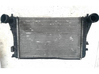 Интеркулер 1k0145803a, 1K0145803A Volkswagen Touran I