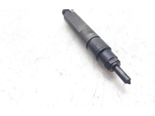 Форсунка 028130201T    Audi A3 S3 8L   