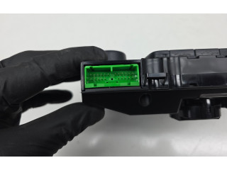 Блок управления климат-контролем 30795268, M433XX00083 Volvo S60