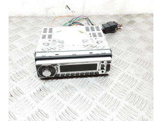 Радио/ проигрыватель CD/DVD / навигация