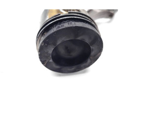  Поршень с шатуном CLHA CLHA  Skoda Octavia Mk3 (5E)  