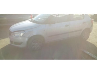 Зеркало электрическое Skoda Fabia Mk2 (5J) 2007 - 2014 года