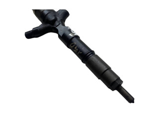 Vstřikovač 2367030400 Toyota Land Cruiser (J150)