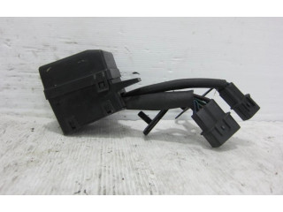 Блок предохранителей Mitsubishi L200