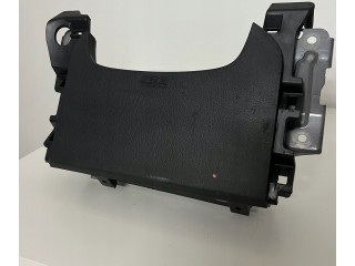 Подушка безопасности для колен 7030A31752 Mitsubishi Outlander