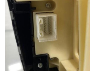 Блок управления климат-контролем Lexus IS 220D-250-350