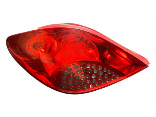 Задний фонарь  9649986680, 964998668002    Peugeot 207 CC   2007-2014 года