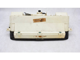 Přístrojová deska Volkswagen PASSAT B3 1991 81117620