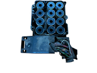 Блок АБС 8619968, 5WK84000   Volvo  V70  2000 - 2004 года