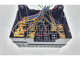 Блок предохранителей 8220108024, 08E4059 SsangYong Rexton