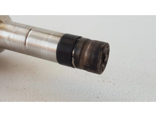 Форсунка 9830304880    Peugeot 208 для бензинового двигателя 1654508580 1.2