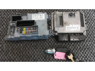 Блок управления двигателем Блок управления 0281018720, 55247014 Fiat Doblo