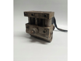 Блок АБС 4A0614111B, 44A25A2056D7 Audi A6 S6 C4 4A 1994 - 1997 года